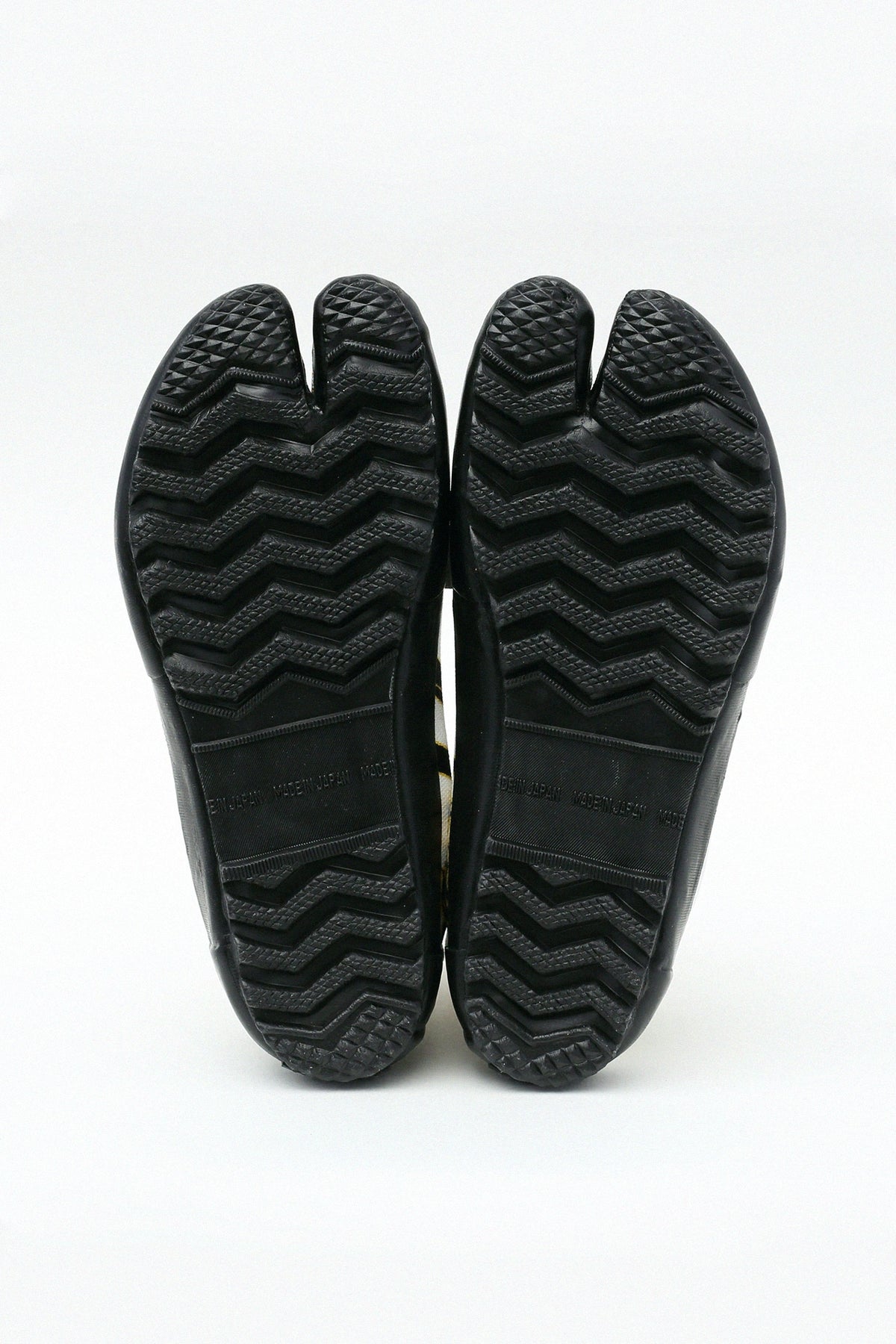 Split Toe Tabi Shoes / Tied-up