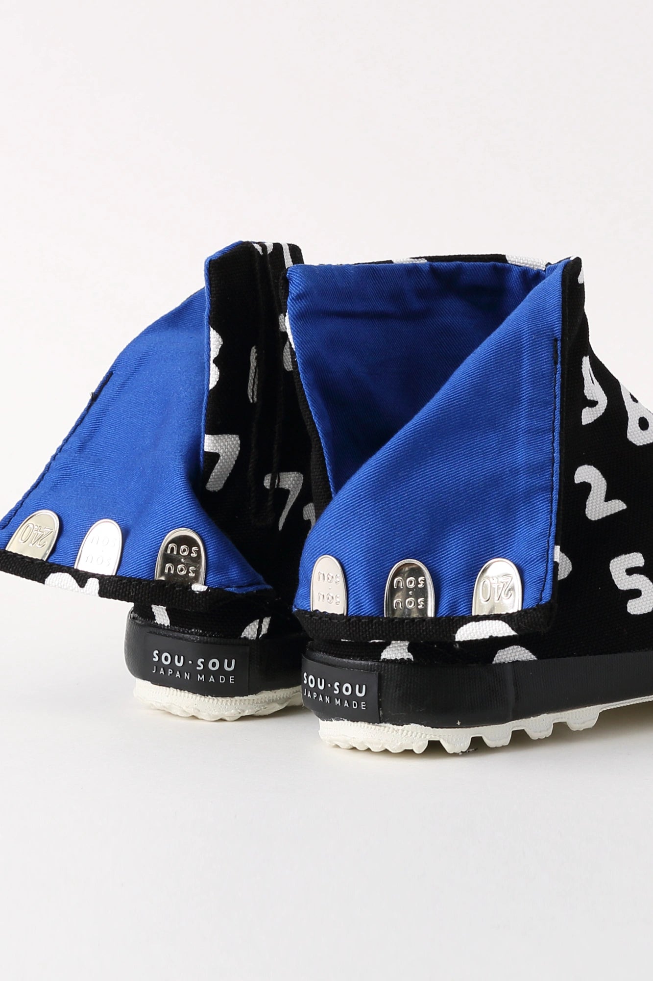Split Toe Tabi Shoes / SO-SU-U Kon
