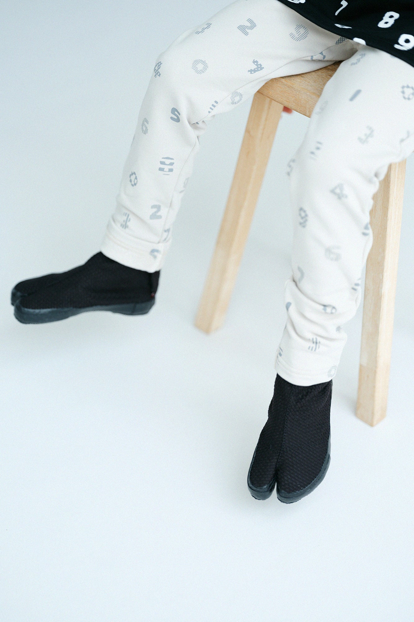 ●Chaussettes pour enfants/Sashiko Makkuro 2