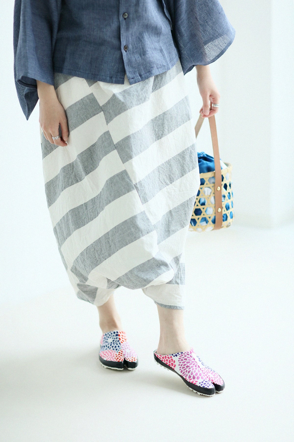 Split Toe Tabi Slip-on / Chrysanthemum
