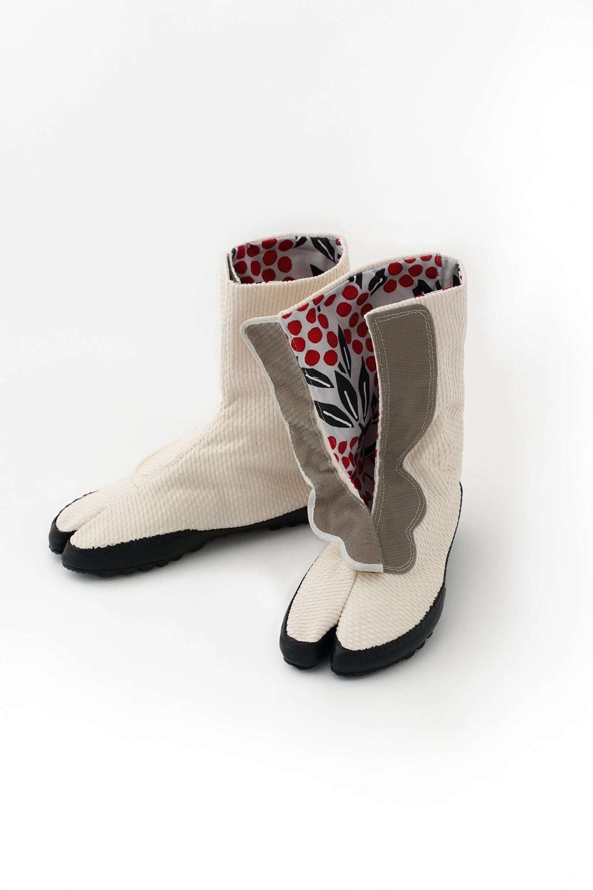 Velcro Tabi Boots / Sashiko White Nantenchiku