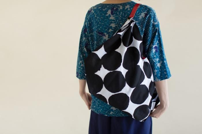 知多木綿 20/20 小巾折 穏(こはばおり おだやか)/おはじき大 濡羽色(ぬればいろ)×つくも