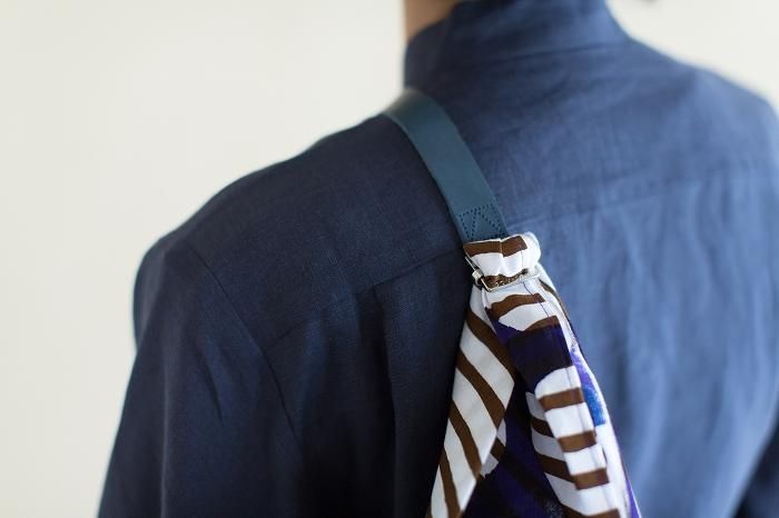 皮一寸(揹帶)Naga)/深藍