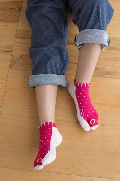 ●兒童分趾襪 腳踝長度 /鯉魚旗 紅色【小・中・大】