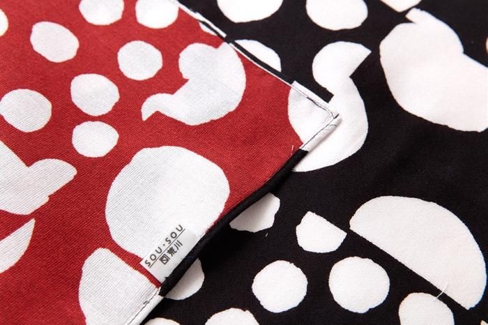 SOU・SOU ×荒川益次郎商店雙面染風呂敷(小)/圓圈圈 黑色×紅色