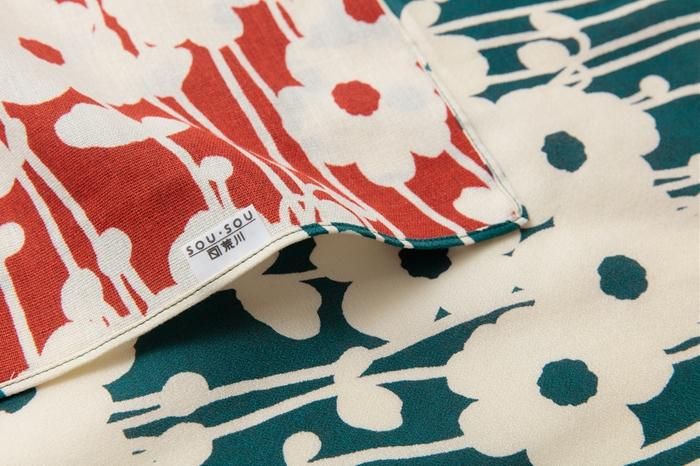 SOU・SOU ×Arakawa Masujiro Reversible Furoshiki (Large) / Hinatabokko Green×Red
