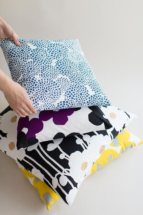 平織り21番手 クッション(座布団)カバー/菊づくし 鳥の子色【※お届けに約3週間】