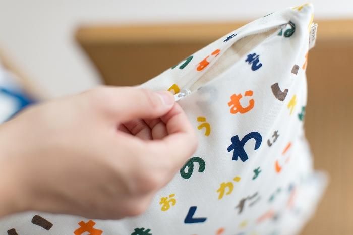 平織り21番手 クッション(座布団)カバー/色は匂へど 山遊び【※お届けに約3週間】