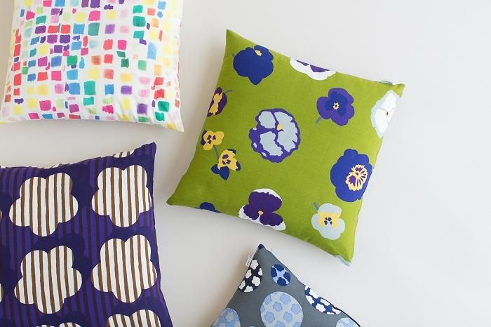 平織り21番手 クッション(座布団)カバー/三色すみれ【※お届けに約3週間】