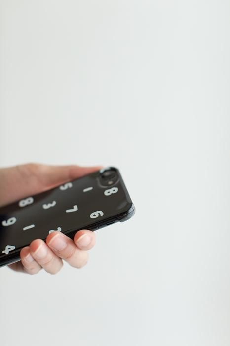 iPhone_6/6s/7/8/SE(第2/3代)手機殼/ SO-SU-U十數黑色