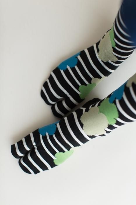 Tabi Socks(Under Knee)/Woven Roses Black【Women】