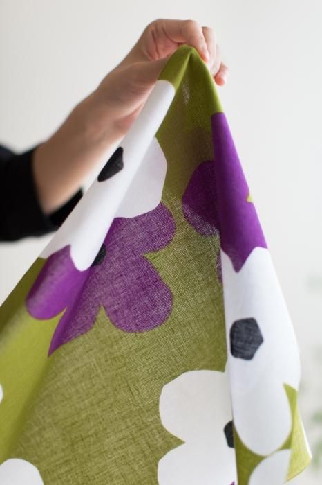 Isemomen Cotton Textile Handkerchief / Layered-flowers Yellowish Green