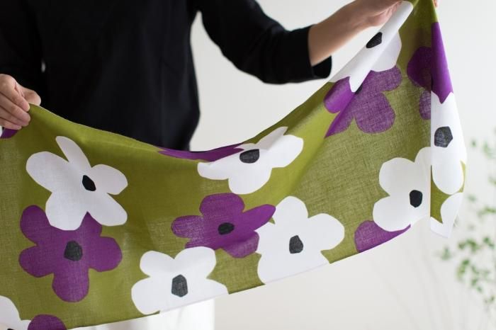 Isemomen Cotton Textile Handkerchief / Layered-flowers Yellowish Green