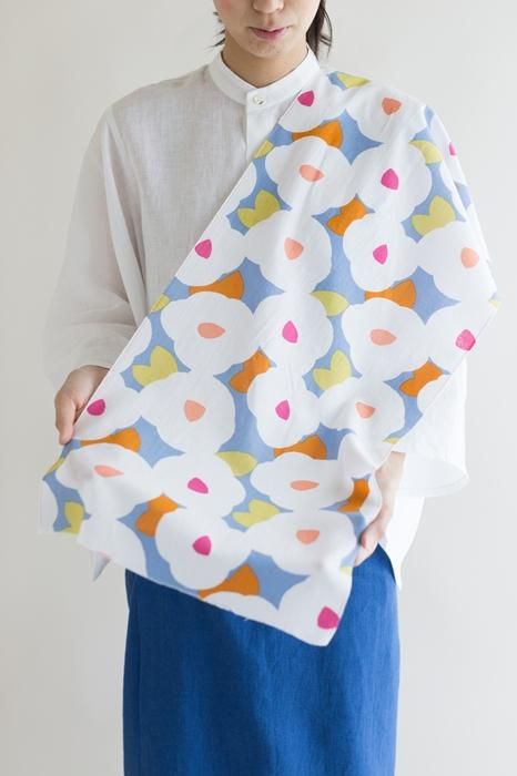 伊勢木綿 textile手ぬぐい/椿文 薄花色(うすはないろ)