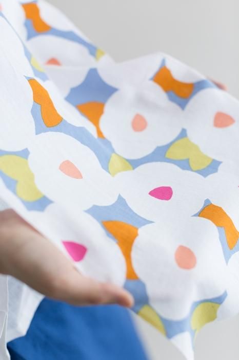 伊勢木綿 textile手ぬぐい/椿文 薄花色(うすはないろ)