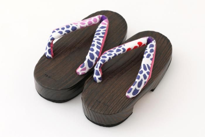 ● Mikamo Geta For Kids Ukon / Chrysanthemum Burst White