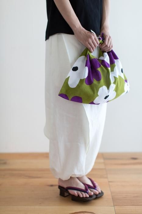 Isemomen Cotton Eco Bag / Layered-flowers Yellowish Green