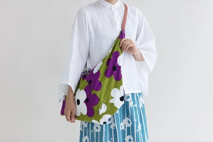 皮一寸(ひいき) 長(なが)/憲法色(けんぽういろ)