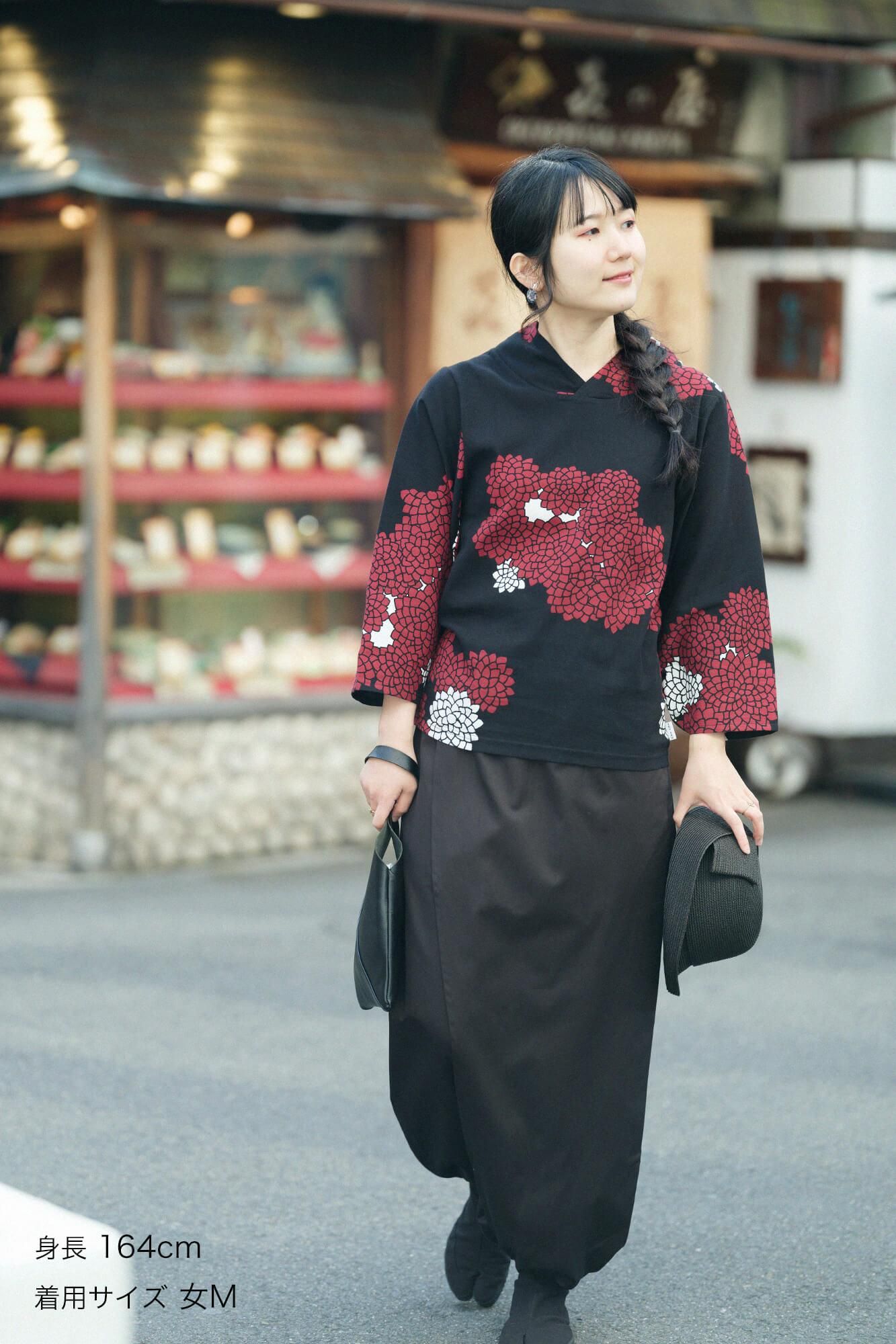 Chizimi Cotton 40/40 Kimono Collar Top / Chrysanthemum in Clouds