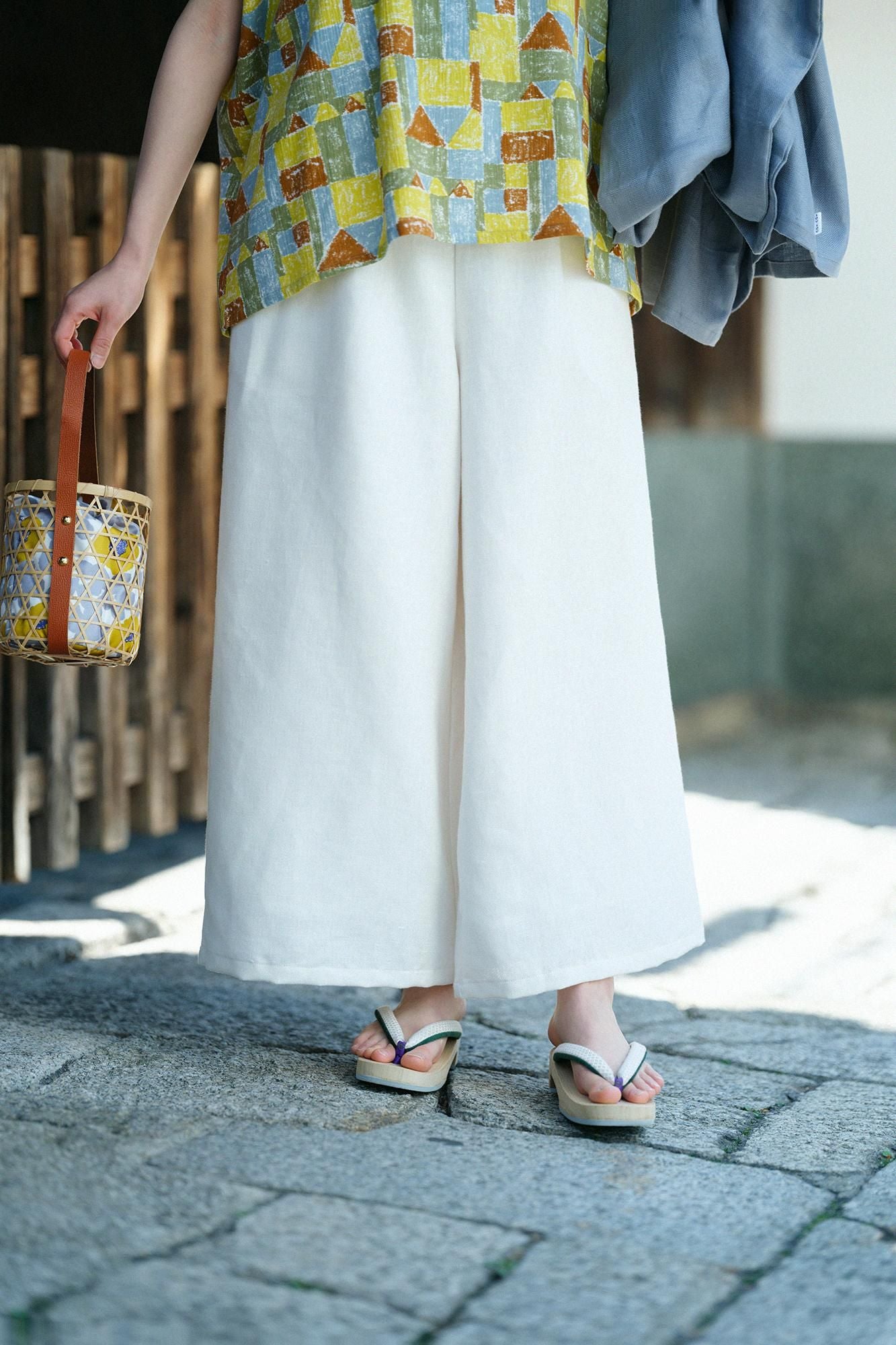 Mikamo Geta / Ukon Ecru