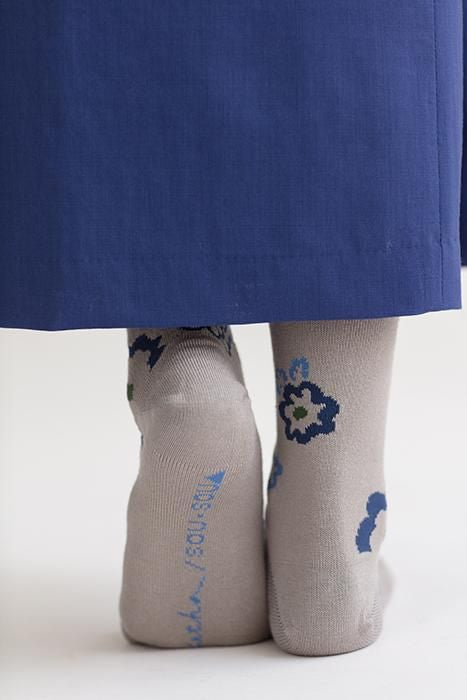 Tabi Socks (Mid-calf)/Sunny Day with Chrysanthemum Greenish Grey【Men・Women】