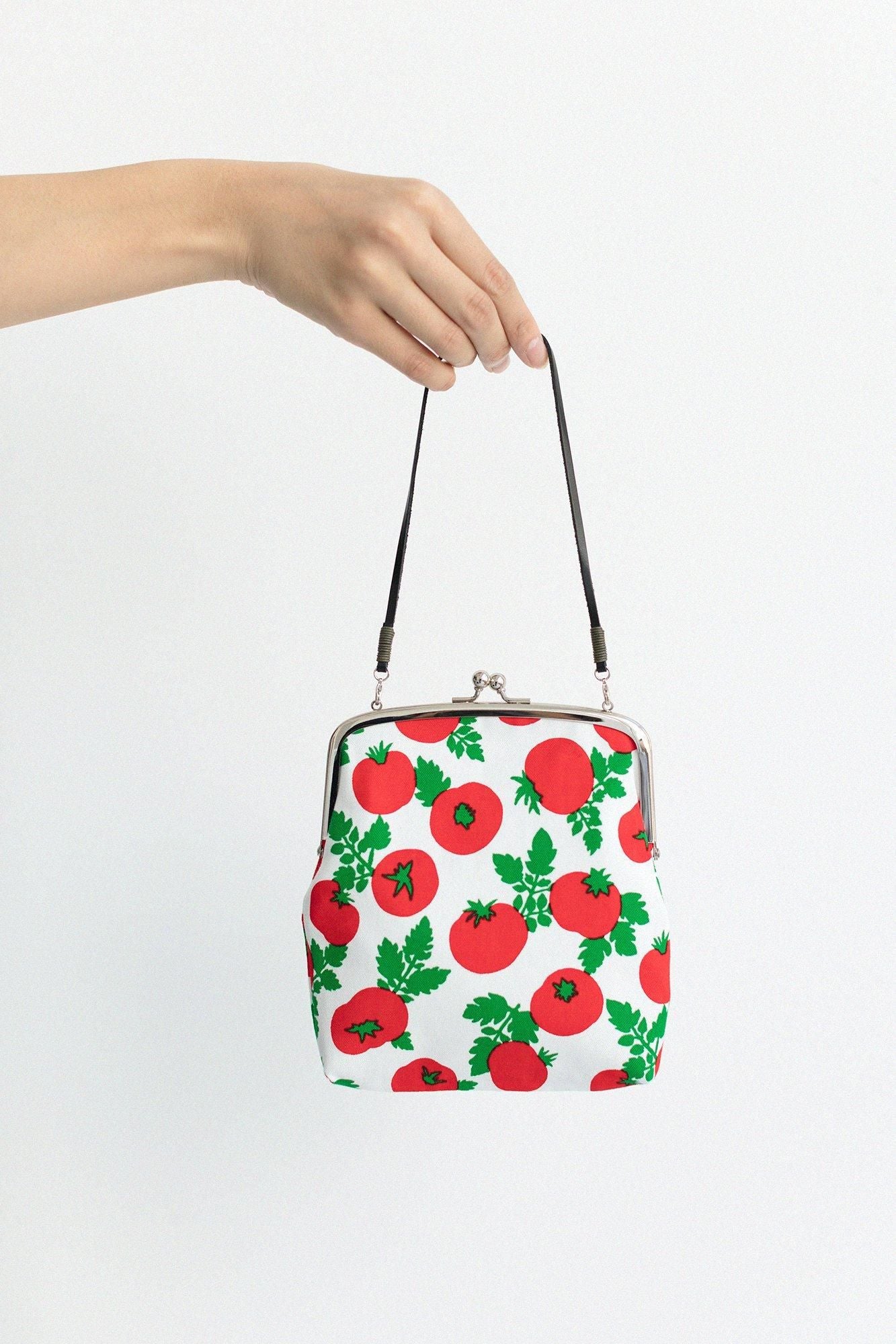 No.12 Soft Canvas Gamaguchi Clasp Purse (L) / Tomato
