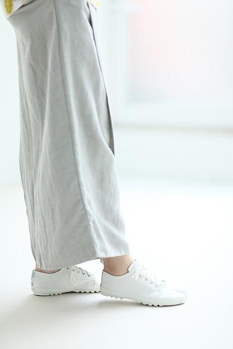 Split Toe Tabi Sneaker Ecru / SO-SU-U Kon 