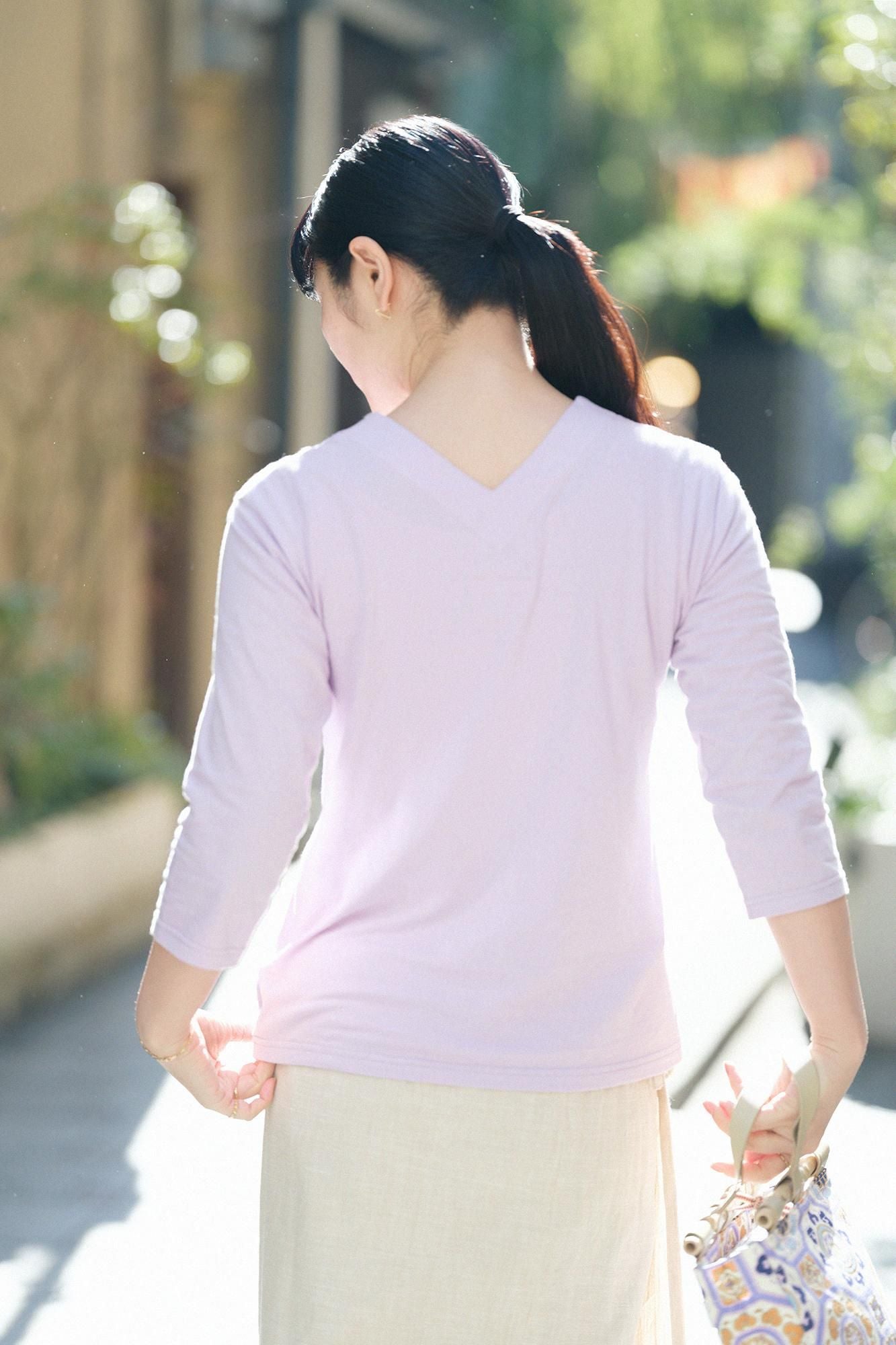 V-neck Shirt Three-quarter Sleeve / Light Lilac