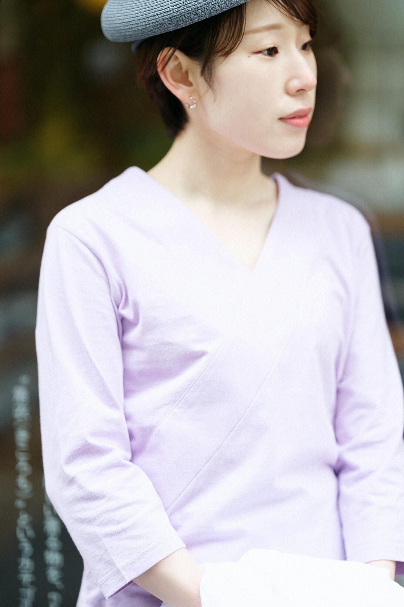 V-neck Shirt Three-quarter Sleeve / Light Lilac