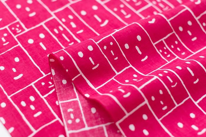 텍스타일 원단 (이세모멘: Tokuoka) / Smile Strawberry <50cm>