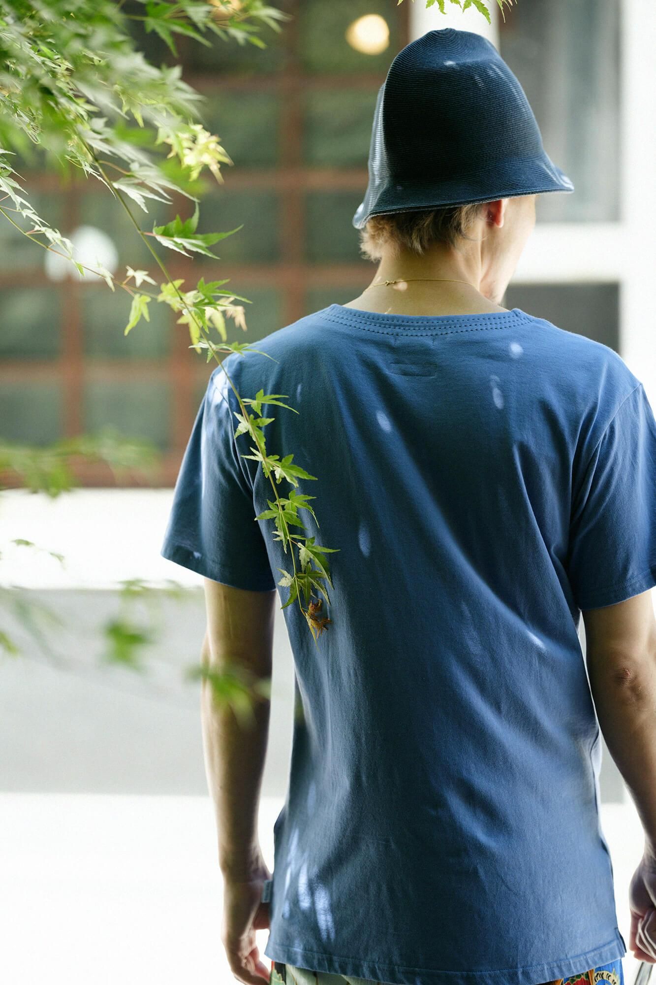 鼎 V領 短袖上衣/ 灰藍色