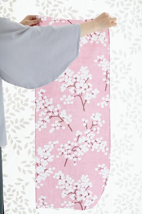 Isemomen Cotton Textile Handkerchief / Nandina Pink