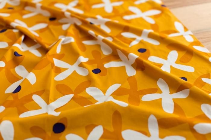 Furoshiki imprimé à la main (Grand) / Suzushiro Grass and Shadow Large (Suzushiro Sokage Dai)