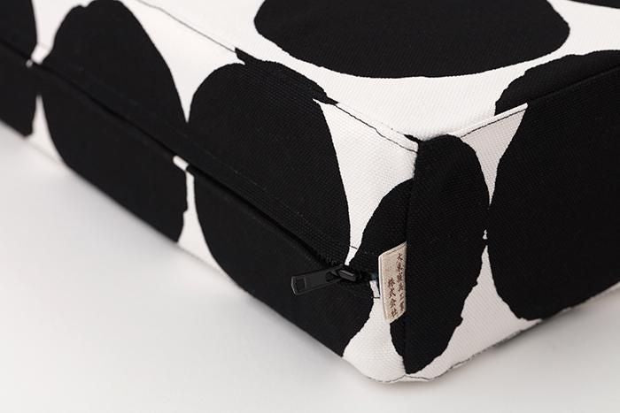 Box Cushion/Marbles White×Black【※Delivery in 3 weeks】