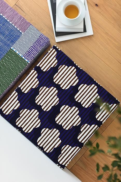 Box Cushion/Bright Window【※Delivery in 3 weeks】