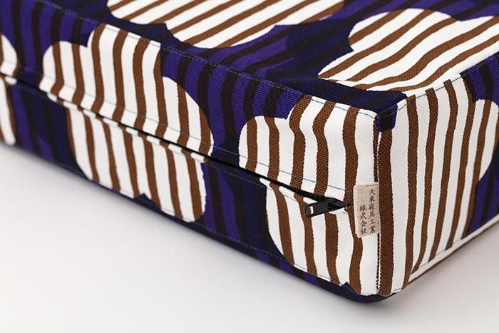 Box Cushion/Bright Window【※Delivery in 3 weeks】