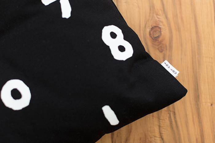 SOU・SOUの京座布団(8号帆布)/SO-SU-U 大 濡羽色(ぬればいろ)【※お届けに約3週間】