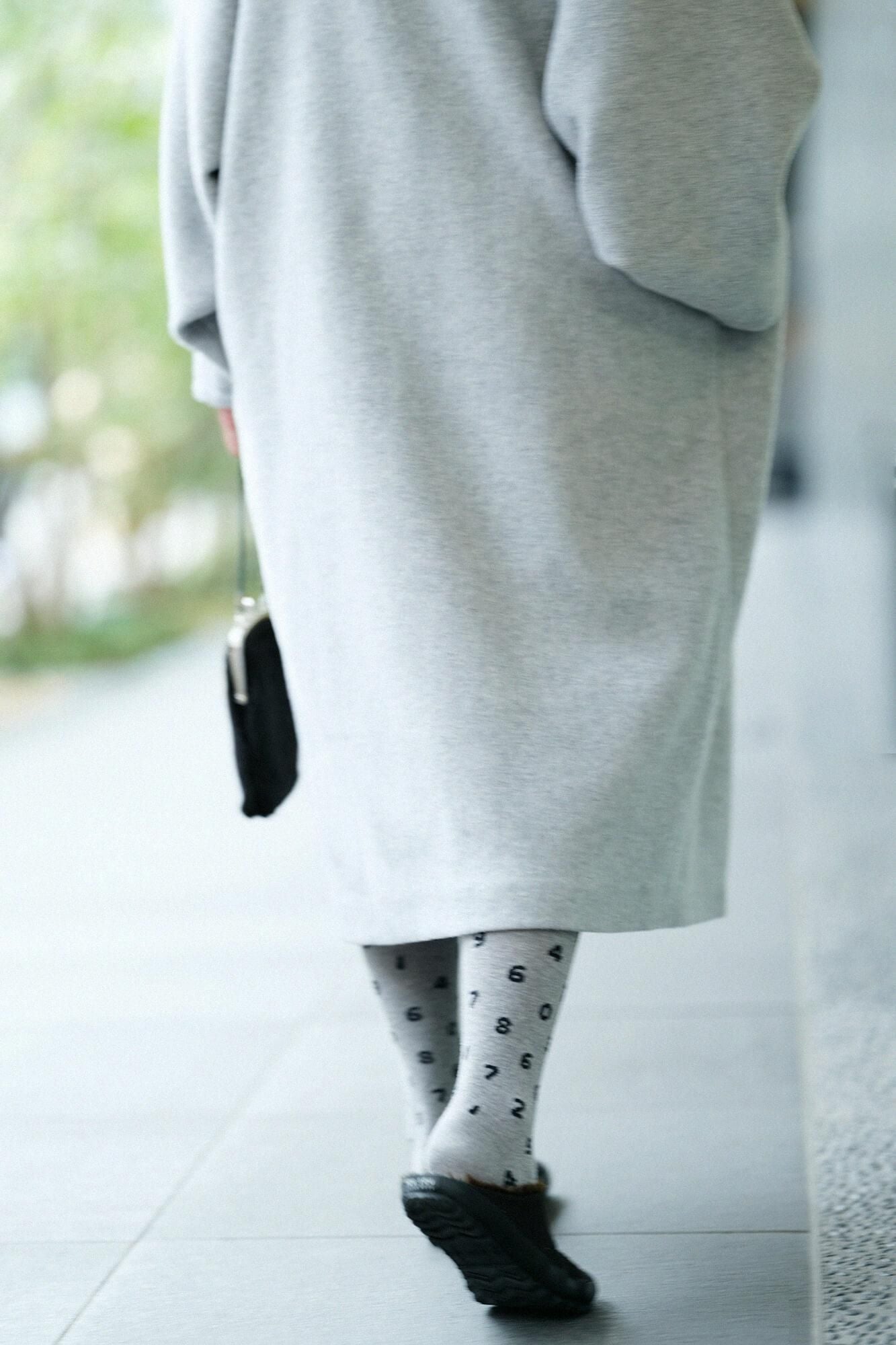 Tabi Tights/SO-SU-U Light Ink Grey