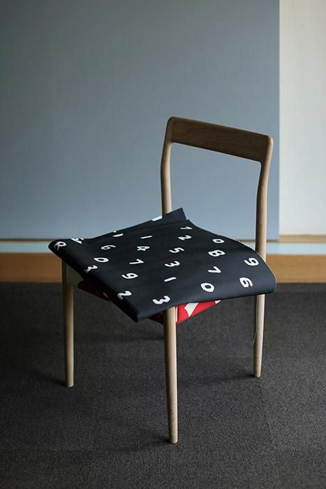 SOU・SOU×Coccole Tino チェア/SO-SU-U 大 濡羽色【※お届けに約1~3ヶ月】