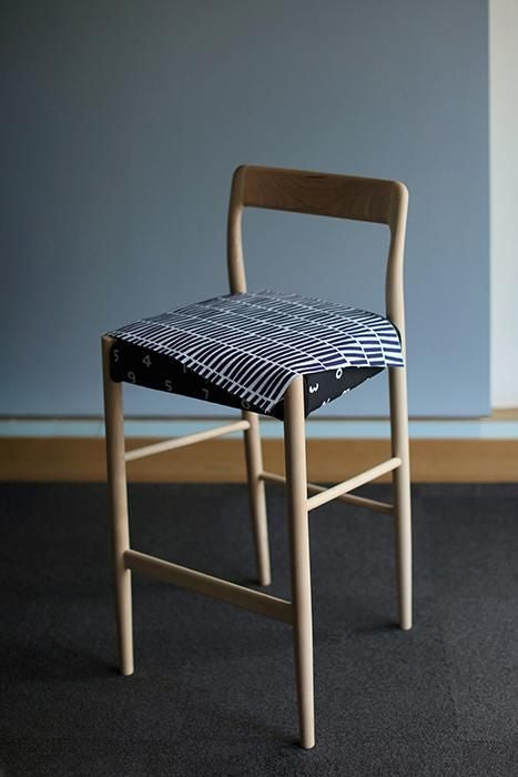 SOU・SOU×Coccole Tino Counter Chair/Wooden Clappers Navy blue【※Delivery in 1~3 months】