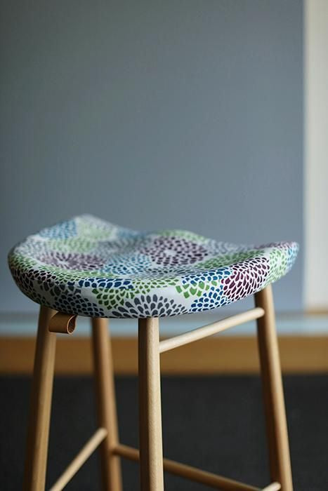 SOU・SOU×Coccole Craftool Counter Stool/Chrysanthemum WedTan【※Delivery in 1~3 months】