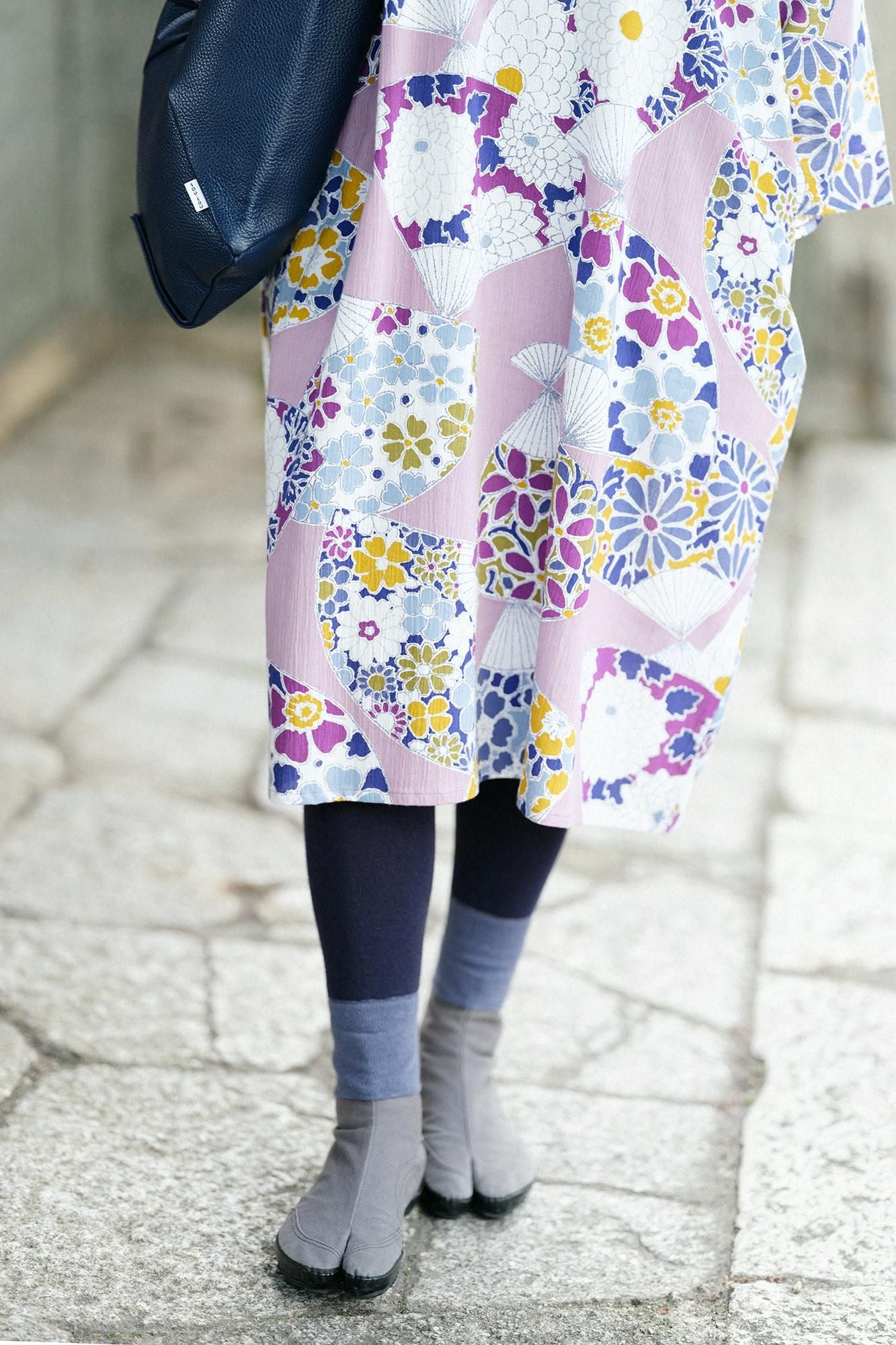 彩三寸(いろさんずん)/深紺(しんこん)×灰青鼠(はいあおねず)