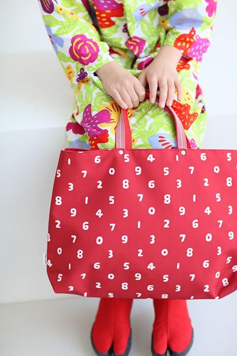 ● Grand sac fourre-tout / So-Su-U Akairo