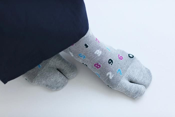 Tabi sous les chaussettes Tabi (longueur d'angle) / so-su-u ginnezu (pour les hommes et les femmes)