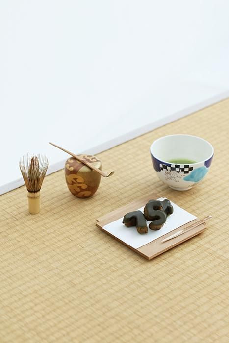 Fabriqué par Yamaoka Yoshinobu, Kyoto-Yaki Matcha Bowl / Vêtements et arts d'oiseau et de bête