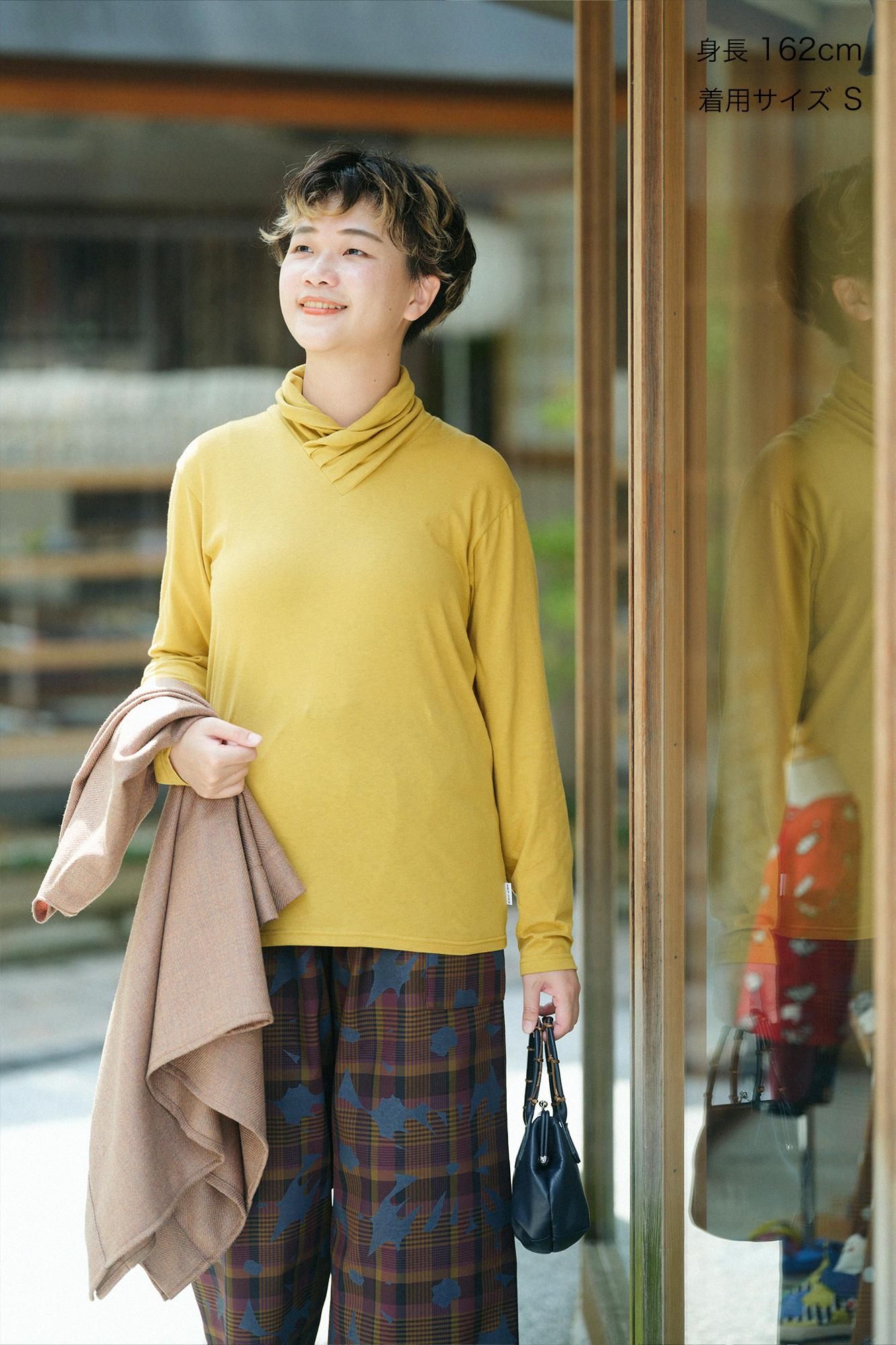 Turtle Neck Shirt / Mustard Color