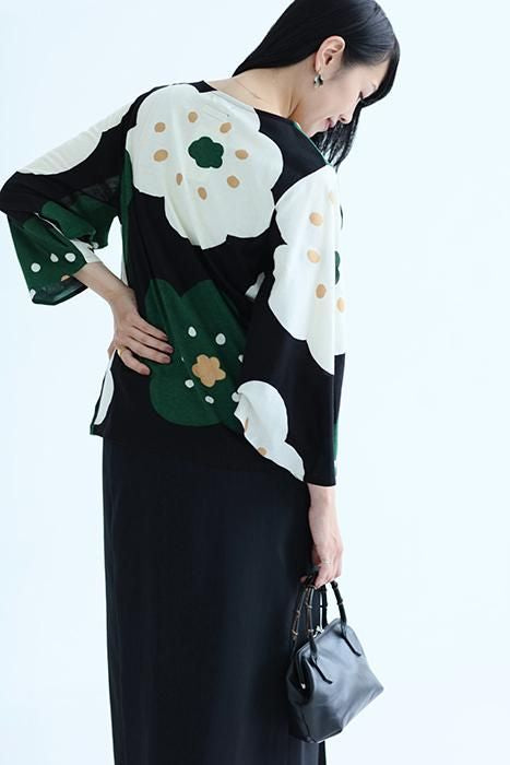 圓弧袖褶領上衣/微笑