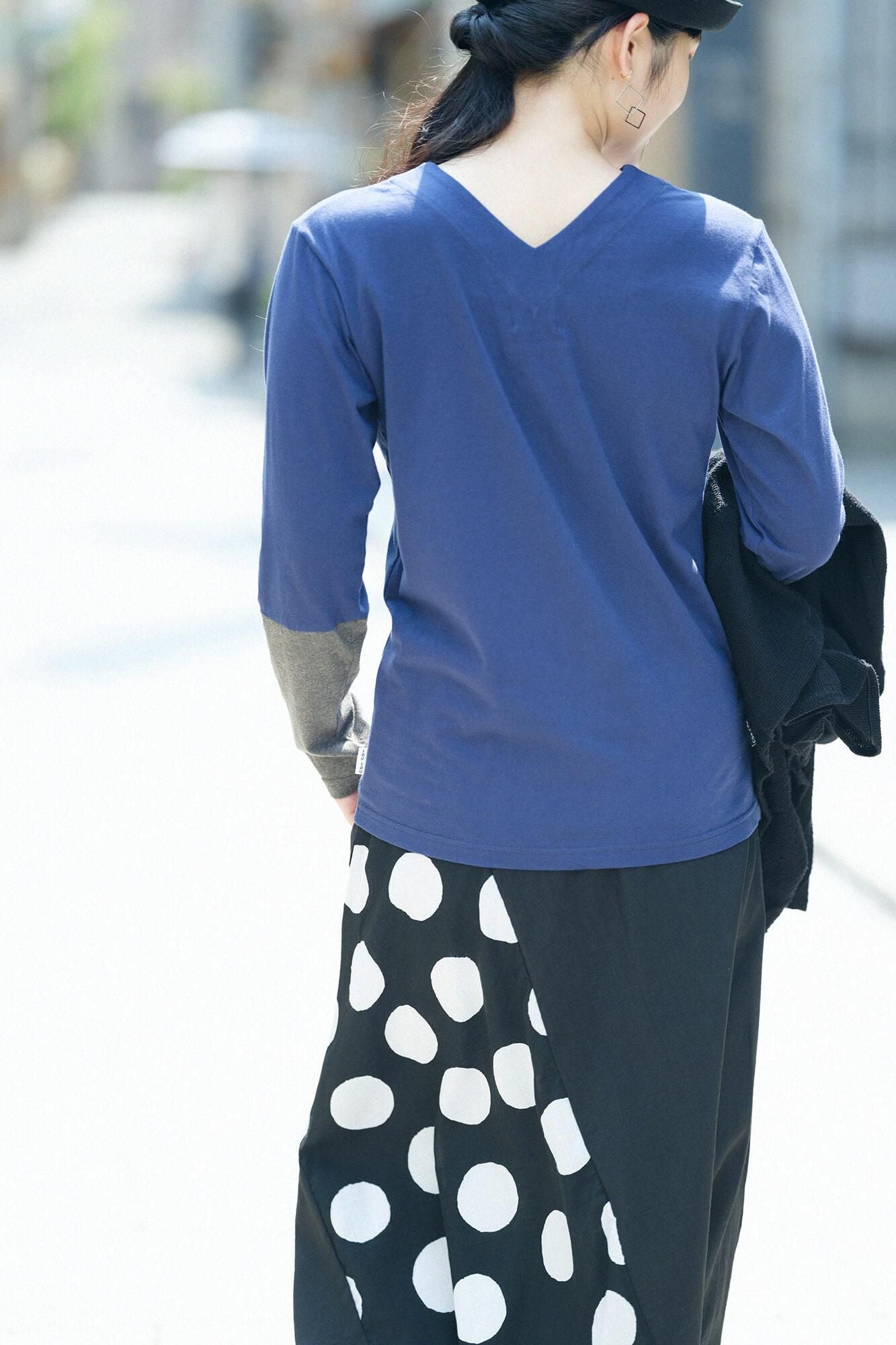 拉出领,不同袖子,30 件单件/深蓝色 x 麻色墨水