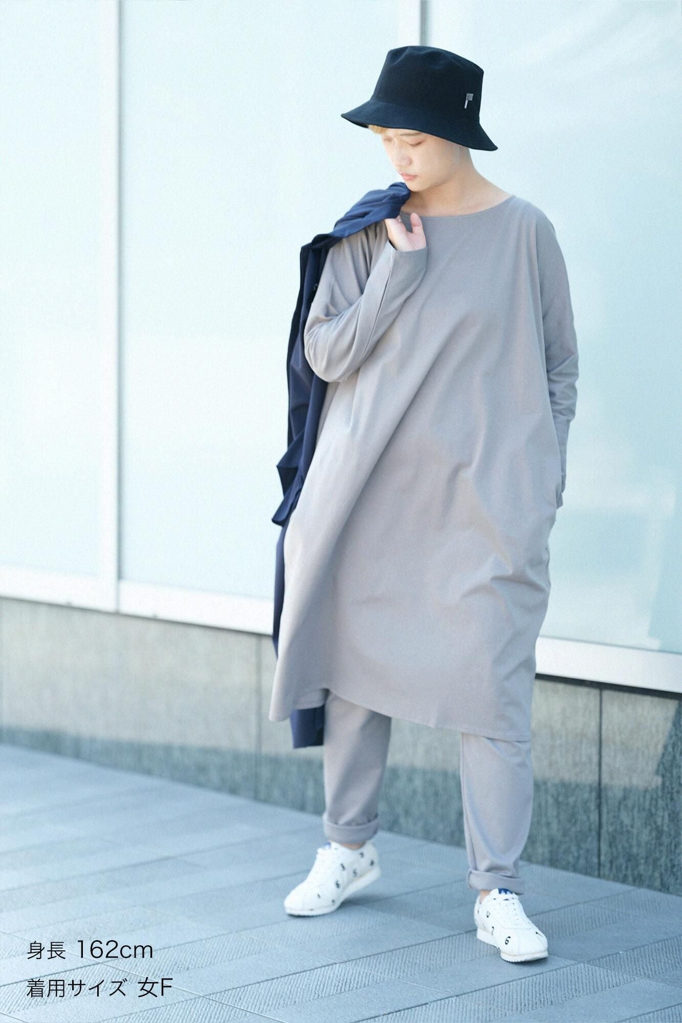 羅紋針織布 船領 長袖連身裙/淺灰色