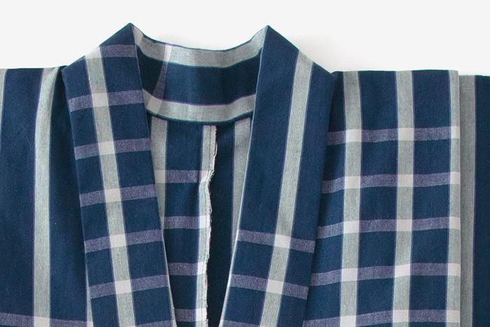 【※Tailoring Excluded】Isemomen Cotton(20/20) Kimono Fabric/Eight Lines Lattice Dark blue